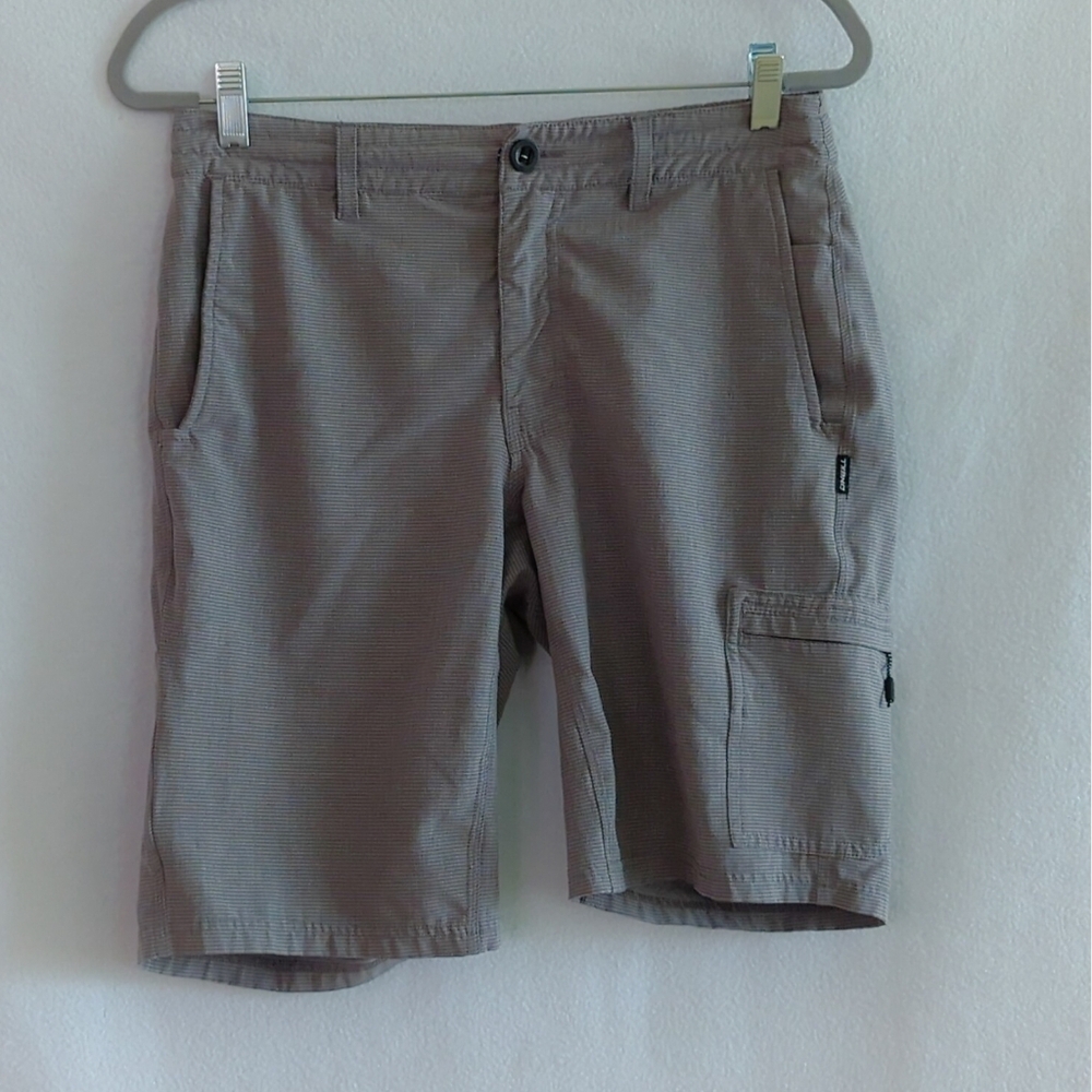 O'Neill Crossover Shorts Tan w White Stripes Zippered Pockets Drawstring Size 30